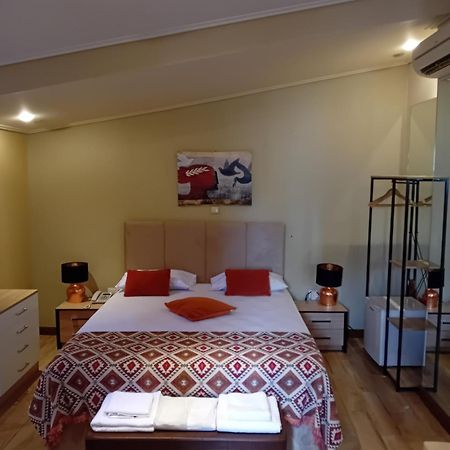 Zen Hotel Athena Bagian luar foto