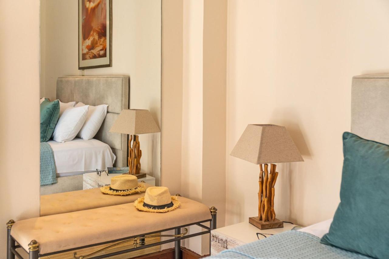 Zen Hotel Athena Bagian luar foto