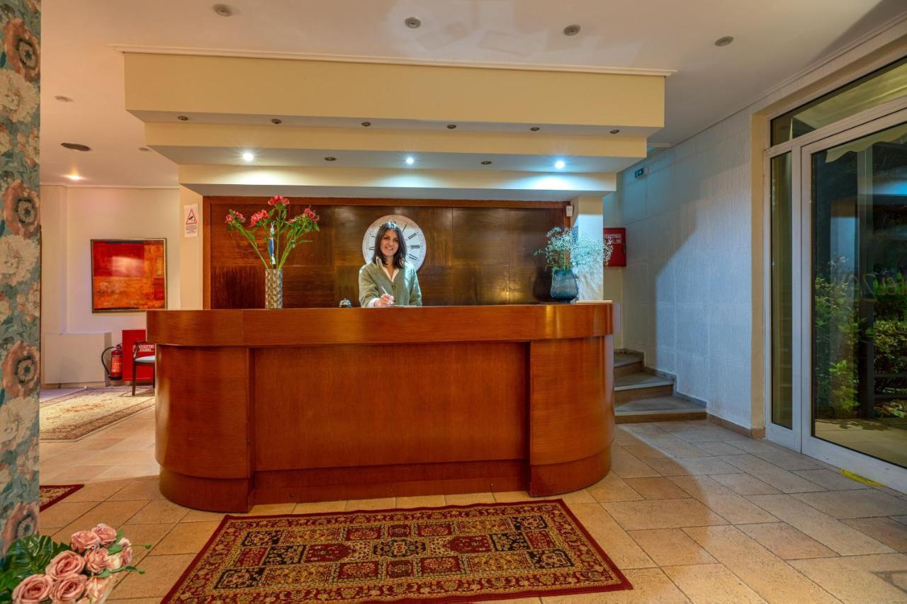 Zen Hotel Athena Bagian luar foto