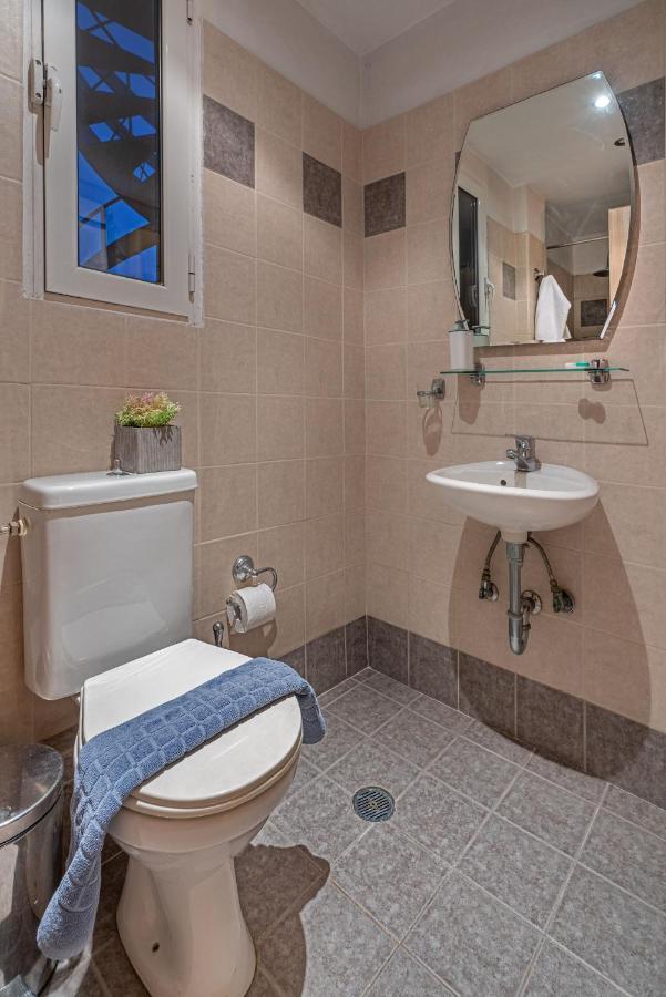 Zen Hotel Athena Bagian luar foto