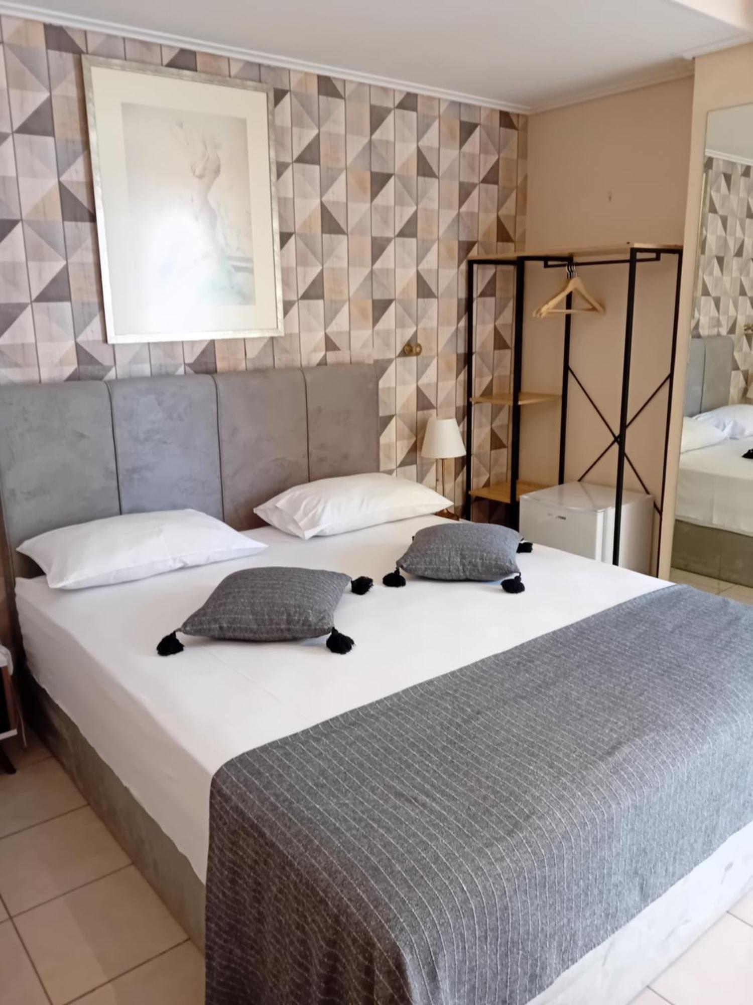 Zen Hotel Athena Ruang foto