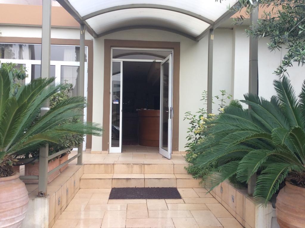Zen Hotel Athena Bagian luar foto